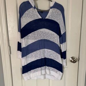 Tribal Sweater size 6 L